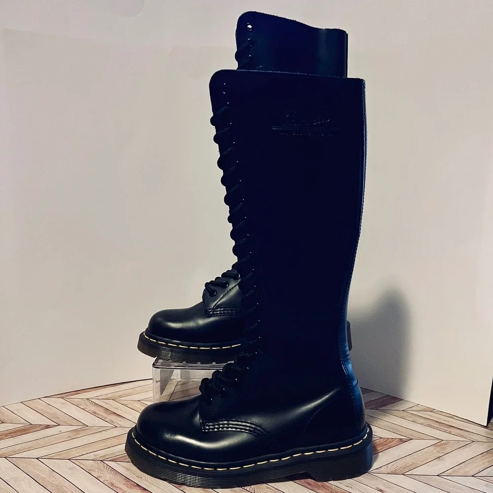 Dr Martens 11300 Knee High 20 Eye Womens 5 Boots Black Leather Lace Up Goth Punk